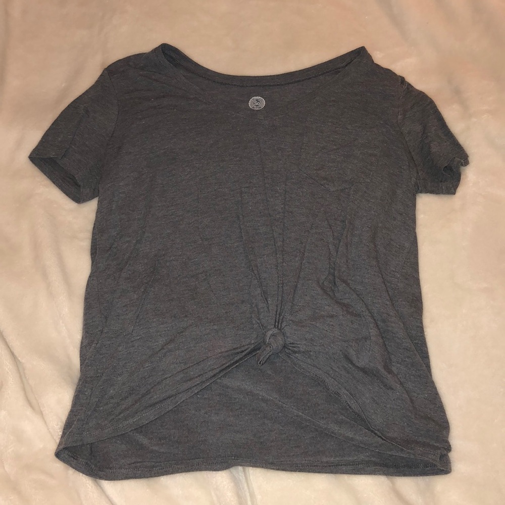 Gray v neck t shirt w/ knot